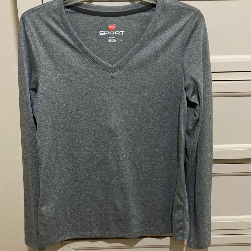 Hanes Sport Cool DRI Women’s Performance Gray Long Sleeve Women's Tee Size S